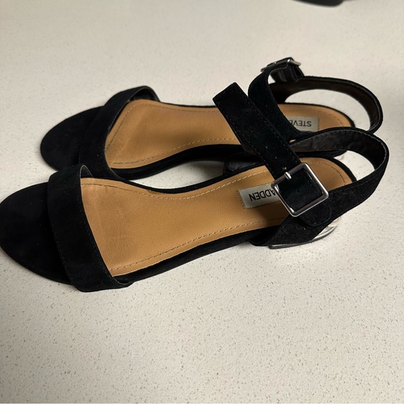 Steve Madden Black Pearl Heel - Picture 5 of 7